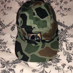 Camo 5 panel Hundreds hat